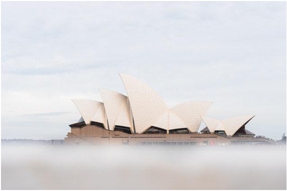 SYDNEY OPERA HOUSE