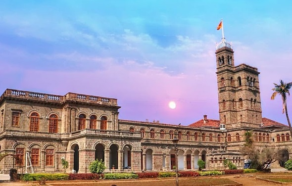 Top 10 colleges in Maharashtra